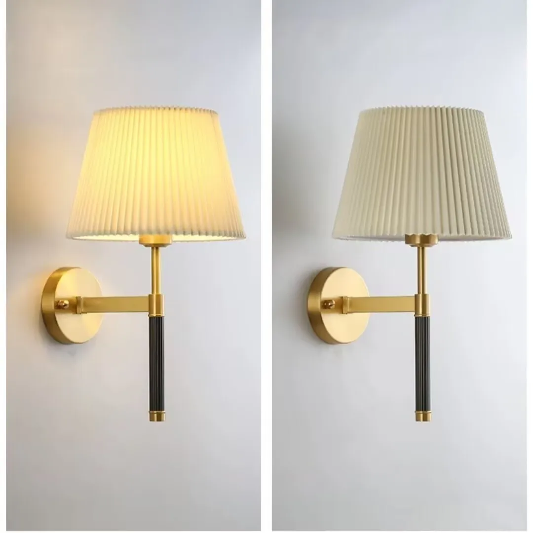 全銅製のアンティーク調ウォールランプ、ベストセラーのベッドサイドランプ、ミッドセンチュリーのフレンチスタイルで目に優しいランプ