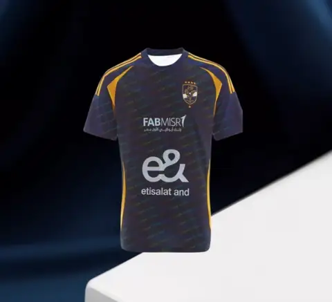 24/25 New Men's Football Jerseys Al Ahly SC Soccer Jerseys Breathable Mesh Sports Tees Team Uniform Football Short Sleeve Shirt