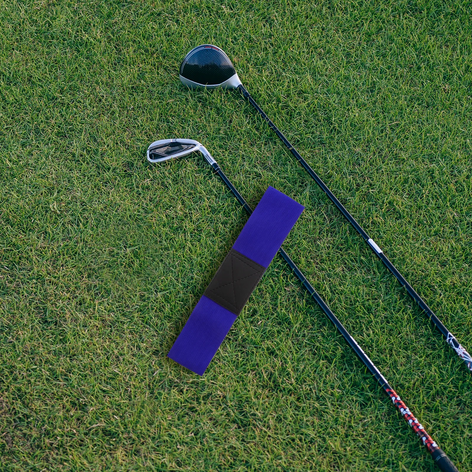 

Golfing Swing Trainer Aid Posture Correction Belt Elastic Nylon Fabric Golf Accessory for Left Or Right Handed