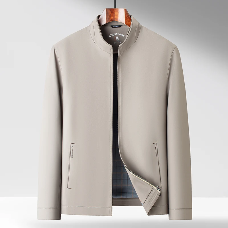 

The new stand-up collar jacket for spring and autumn is a fashionable and high-quality coat for middle-aged and elderly fathers