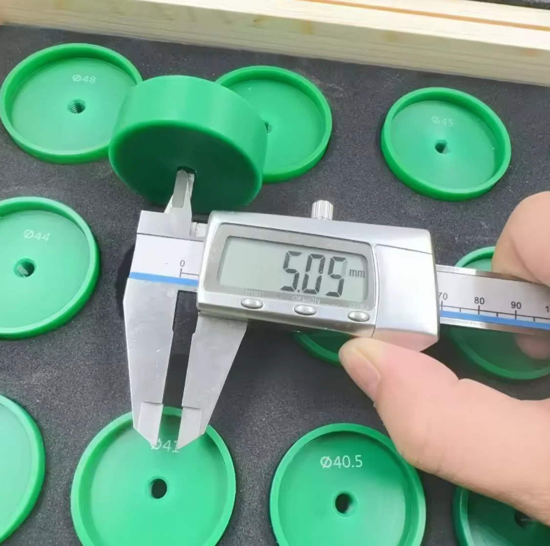 

68PCS case clamp laminated film for watch repair tool Used with pressure gauge cover machine High Quality