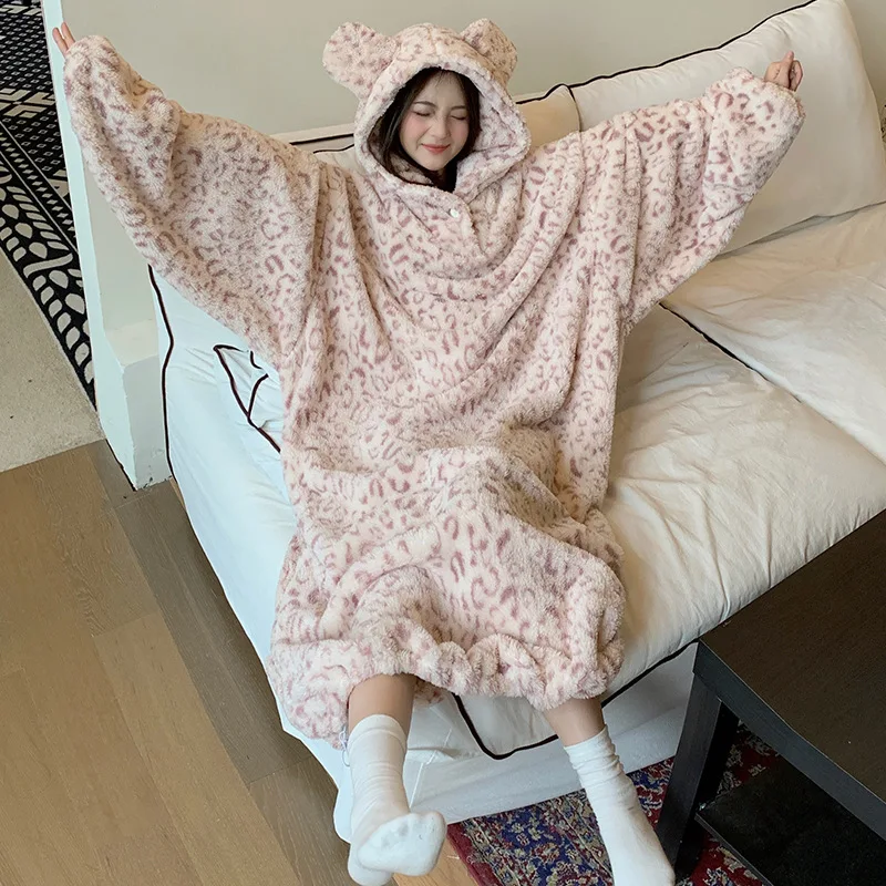 Oversize Hooded Nightdress Coral Fleece Nightwear Women\'s Plush Thickened Winter Sleepwear Loose Flannel Bathrobe Nightgown