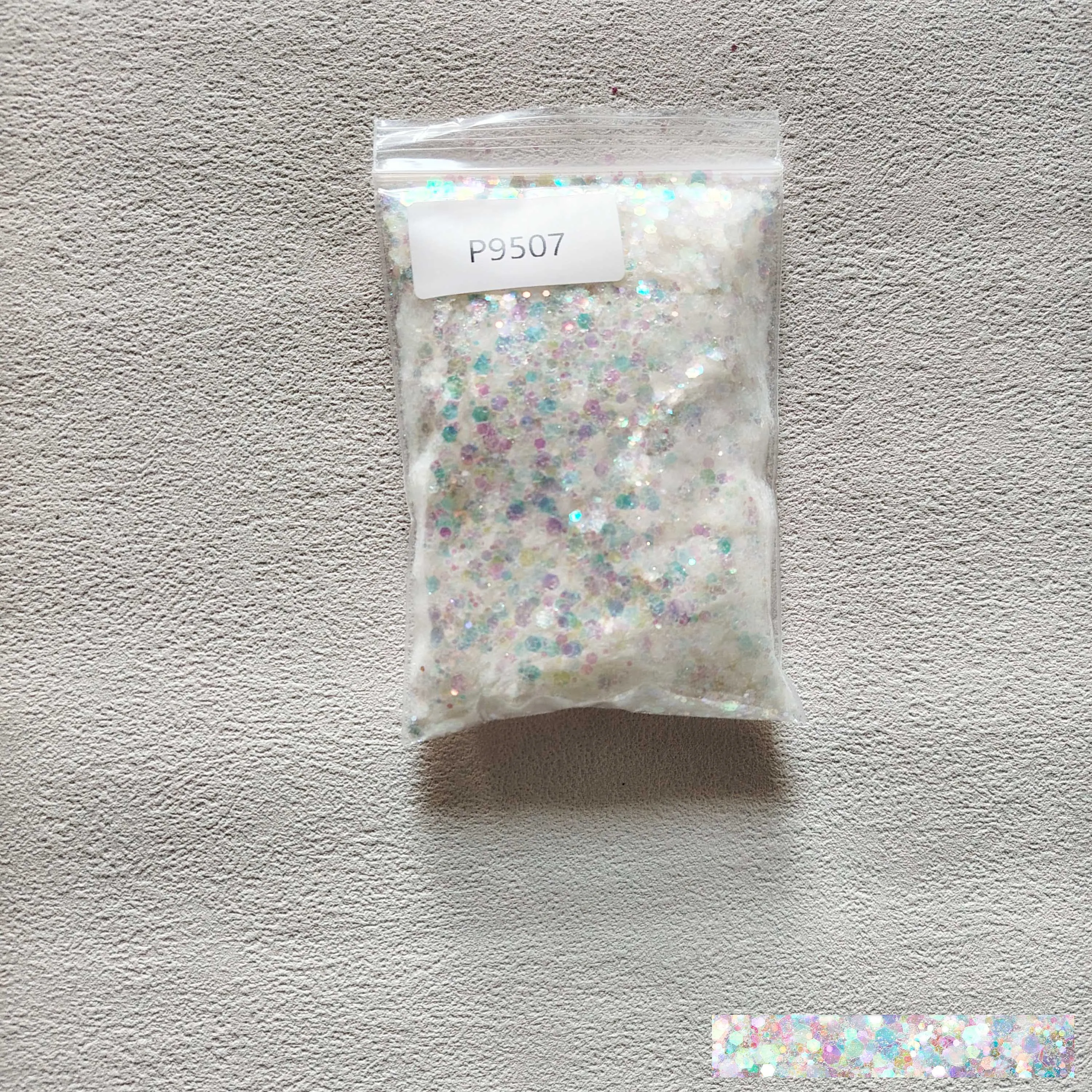 50g Bulk Holographic ผสมหกเหลี่ยมรูปร่าง Chunky เล็บ Glitter Silver Sequins เลเซอร์ Flakes สําหรับ DIY Party ตกแต่ง