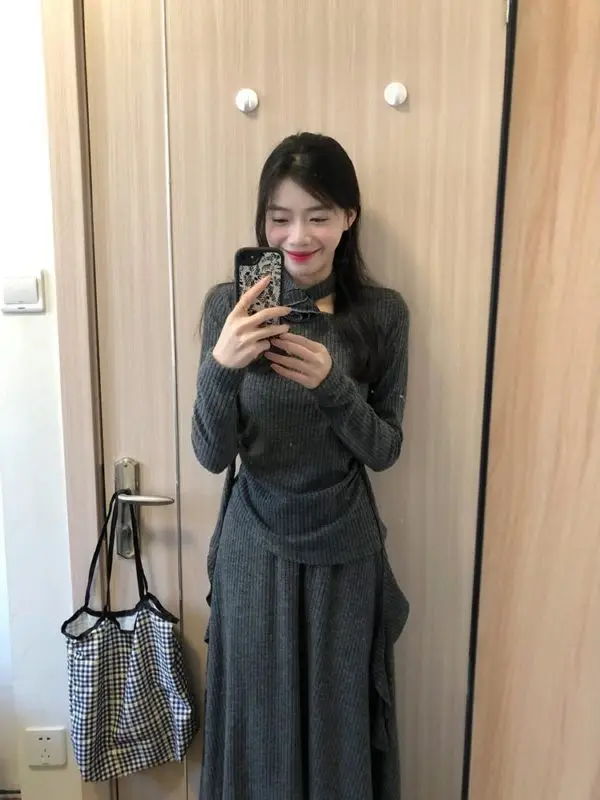 

Fashionable Knitted Long Dress Set for Women Early Spring 2026 High Waist Warmth Long Sleeve round Neck High End Rich Girl Feel
