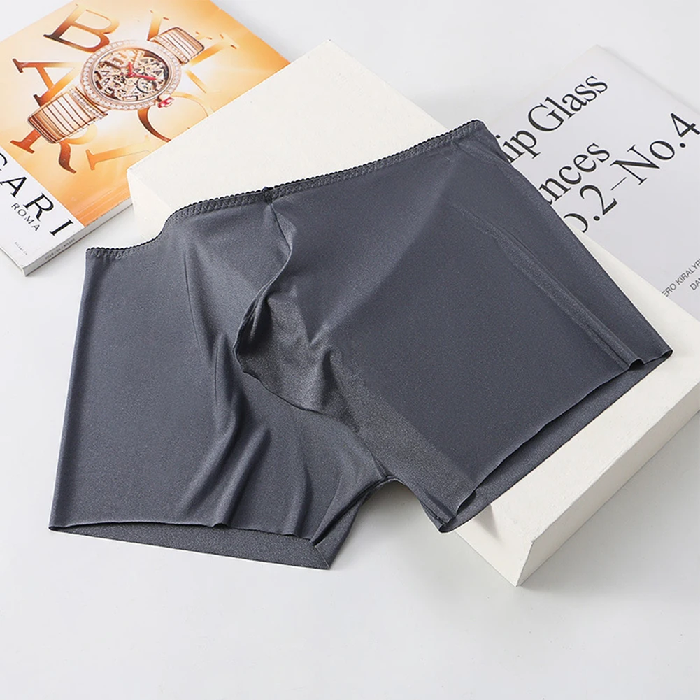 Men Ice Silk Briefs Seamless Underwear Summer Thin Breathable Smooth Underpants Bulge Pouch Knickers Solid Man\'s Lingerie