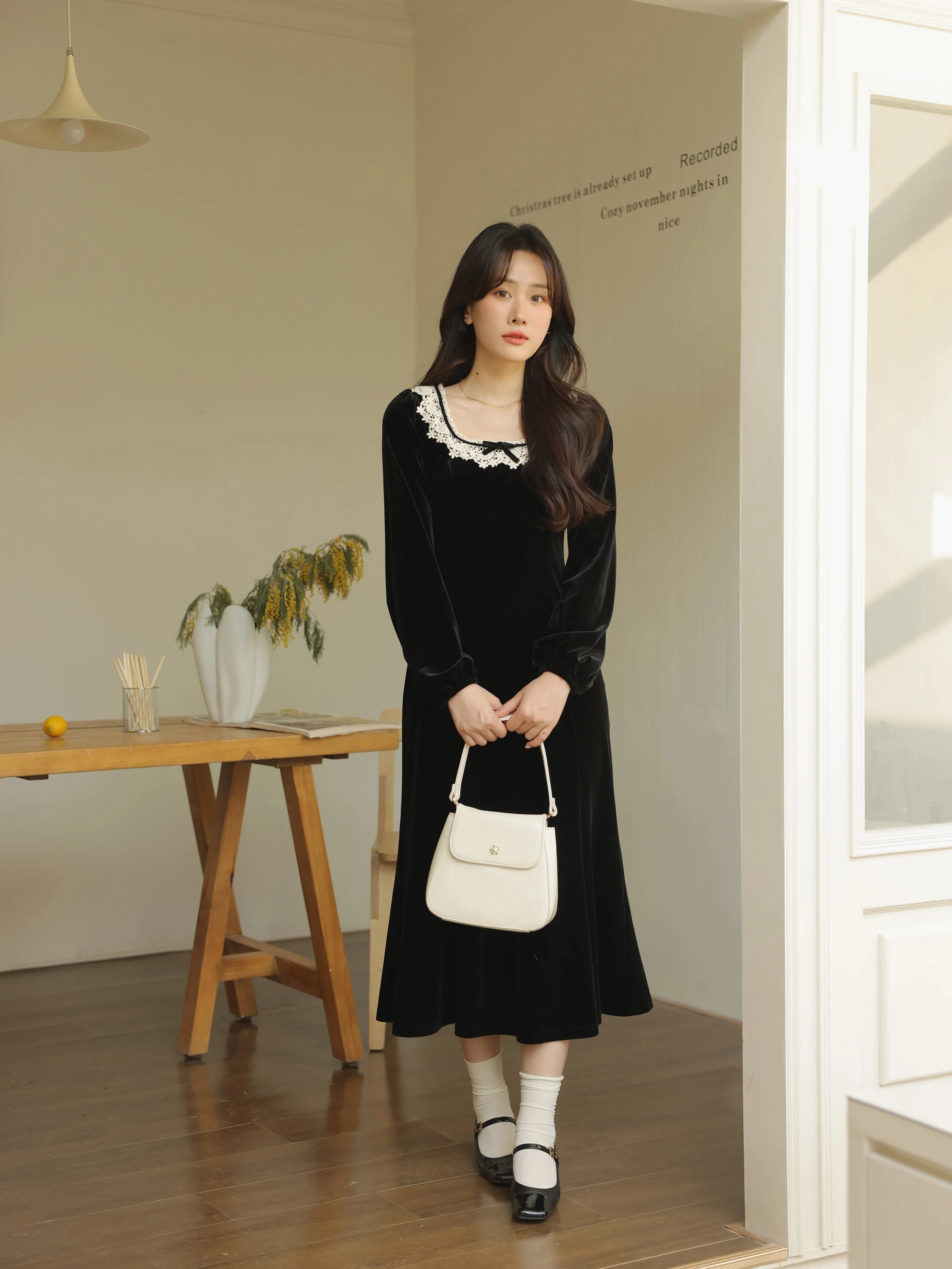 Elegante vestido de veludo francês quadrado pescoço vestido preto sereia maxi outfit com mangas compridas cintura fina roupa de noite para a primavera