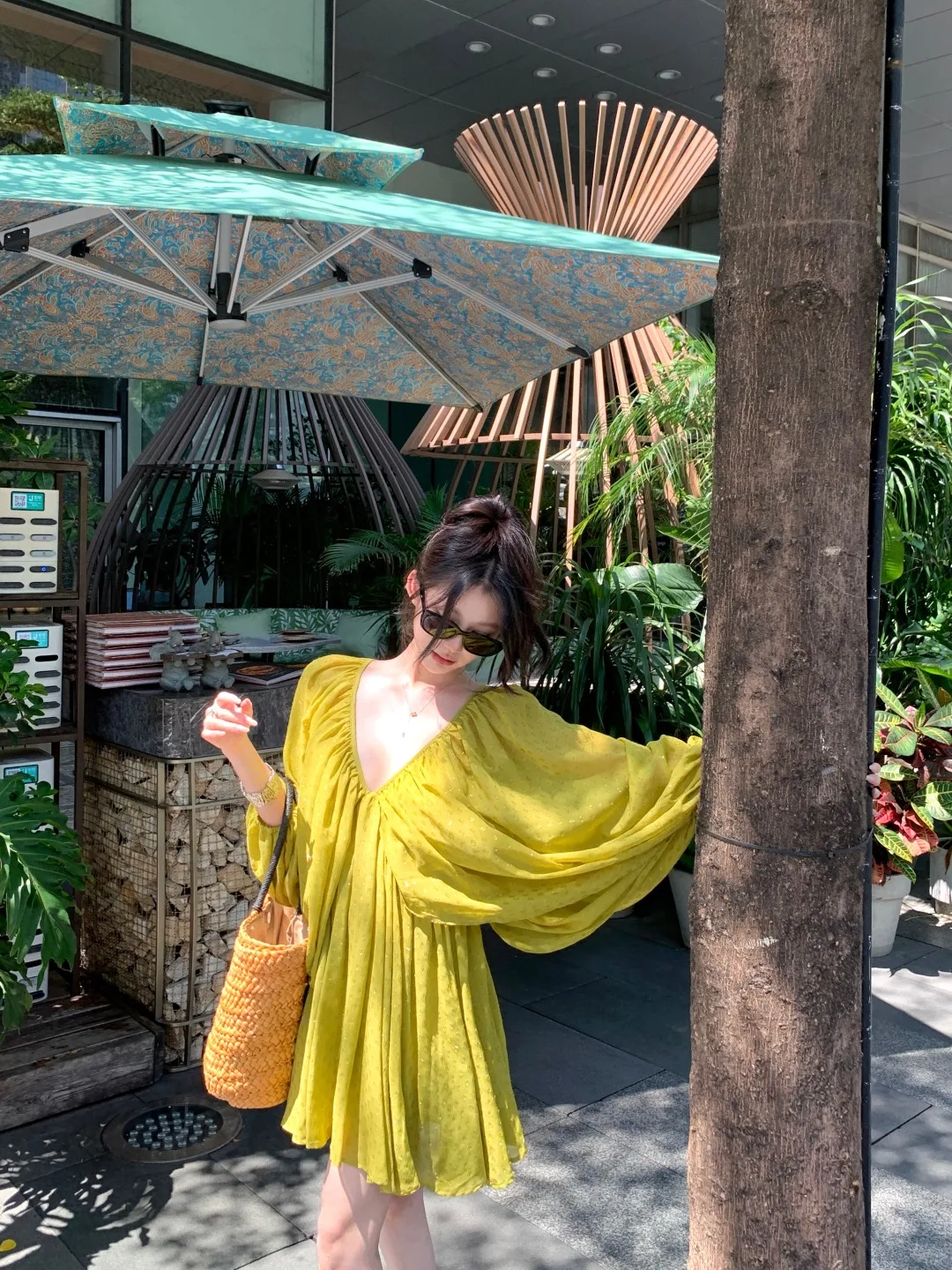 

Summer Loose V-Neck Long Sleeve Dress Women's Green Slimming Short Skirt A-Line Holiday Style Korean Version Breathable Fabric