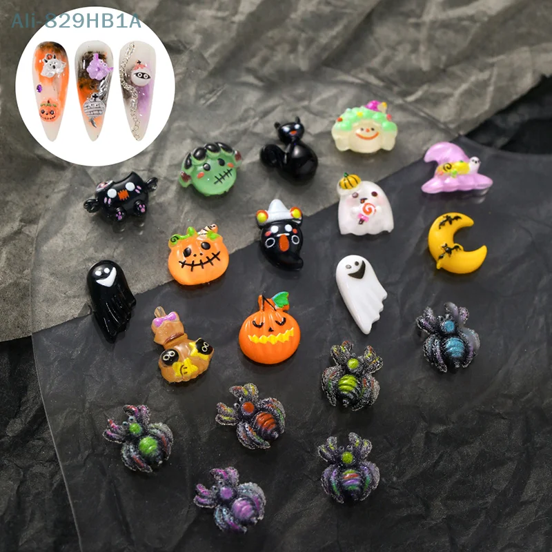 50 Pcs/Bag Halloween Nail Art Charms Mix Bulk 3D Cute Cartoon Pumpkin Monster Resin Charms Flatback Nail Decoration Accessories