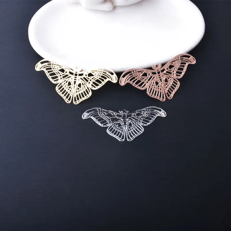 10 Stück Messing-Filigran-Anhänger in Roségold mit Schmetterlings-, Motten- und Zikadenmotiven für Damenschmuck und Accessoires – Detail 3