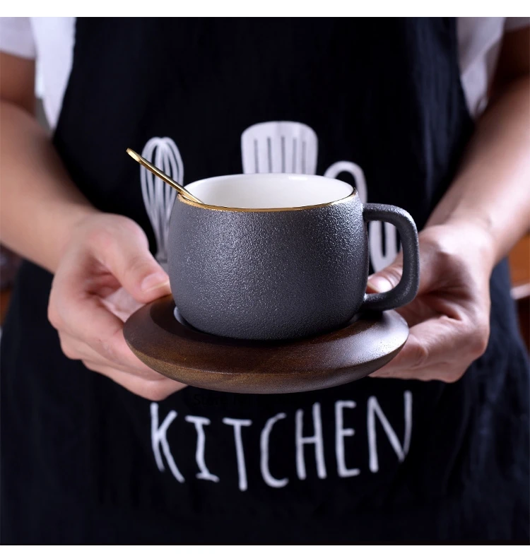 

Ceramic Frosted surface set Afternoon Tea Red Wooden Spoon