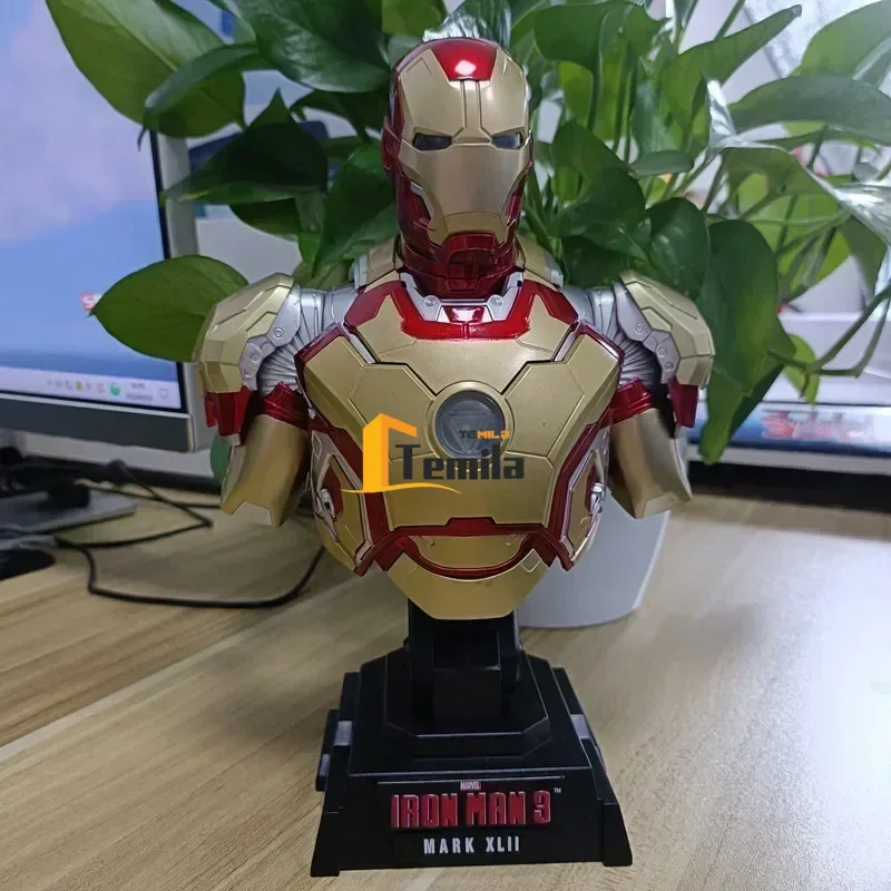 23 cm Avengers Lichtgevende Iron Man Standbeeld 1/4 Schaal Half Body MK43 MK42 MK7 Superheld Model Beeldje Cadeau voor Verjaardag Kerst