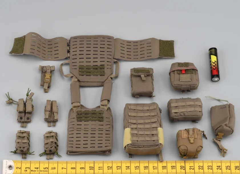 

1/6 Easy&Simple ES 26050R Soldier Hang Chest Vest Bags Leg Knee Pad Fit 12" COO DAM 3A Action Figure DIY