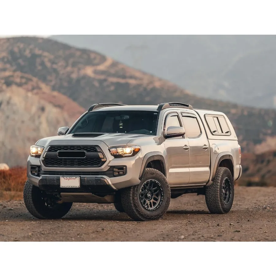 عجلة 18 بوصة متوافقة مع 2001+ تويوتا تاكوما 6x5.5 6x139.7 نمط الترباس 18x9 (12 ملم إزاحة) 106.1 ملم لمسة نهائية سوداء غير لامعة