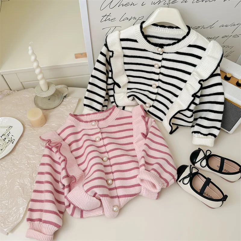 Girl's knitted cardigan2024Autumn and Winter New Girls' Western Style Fashion Coat Children's Striped Sweater Coat Thickened