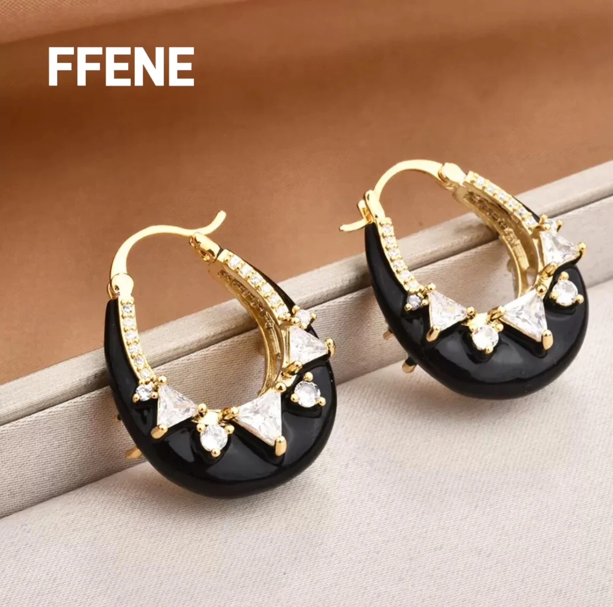 

[Luxury] Retro Maillard dripping zircon ear clip court style fashionable fashion diva elegant fashion earring earring