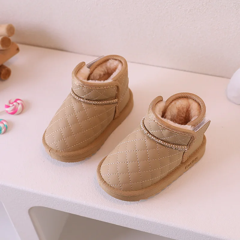 Sepatu bot katun hangat untuk anak perempuan, sepatu bot kasual musim gugur musim dingin, sepatu katun luar ruangan tahan air tahan angin antiselip untuk anak-anak