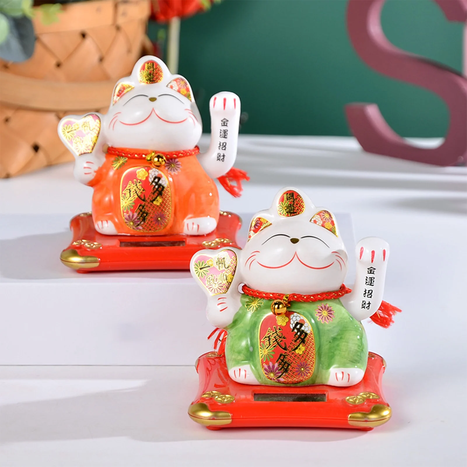 Solar Energy Lucky Cat Ornaments Waving Hand Paw-up Bring Fortune Wealth Welcoming Cat Ornament for Shelf Decor Table Decor