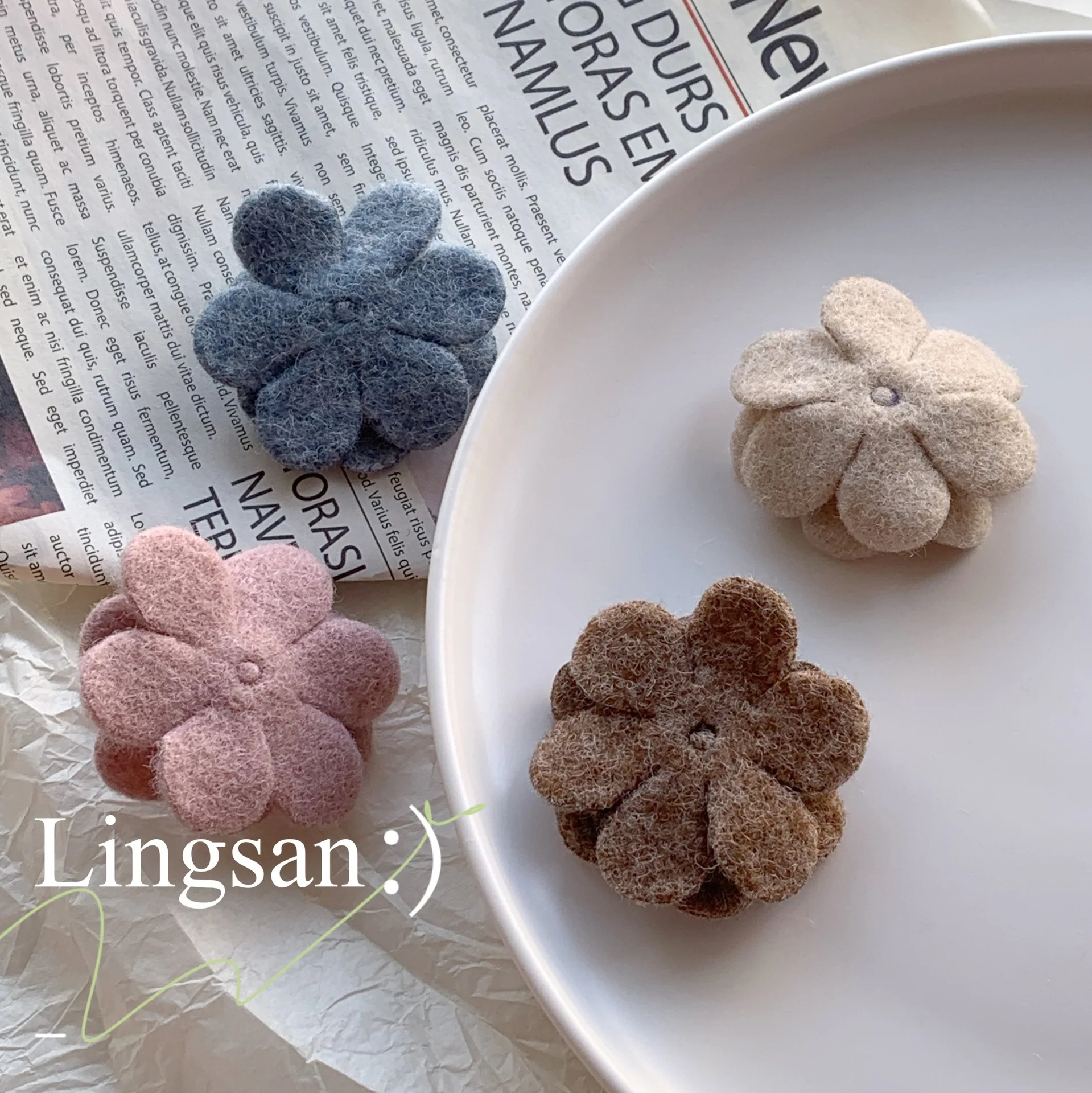 10Pcs/Lot Flat Back 5cm Felt Wool Flowers For Hair DIY Accessories With Lollipop in Center Hair Flowers Hair Accessories