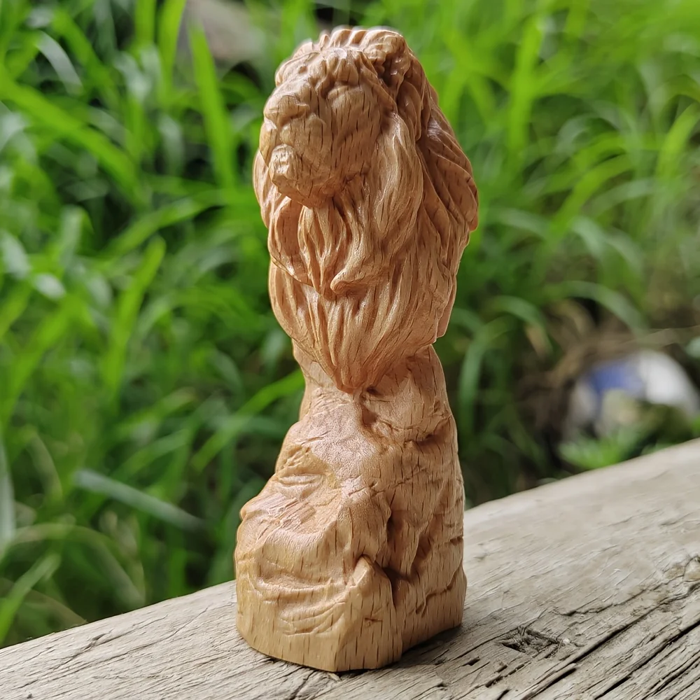 3.8 Inch Hand-Carved Wooden Lion Ornament, Realistic Style, Animal Theme, Suitable for Halloween Decorations, Holiday Decorations, Housewarming Gifts, Christmas Decorations, Living Room, Birthday Gifts, New Year Gifts, Study Room