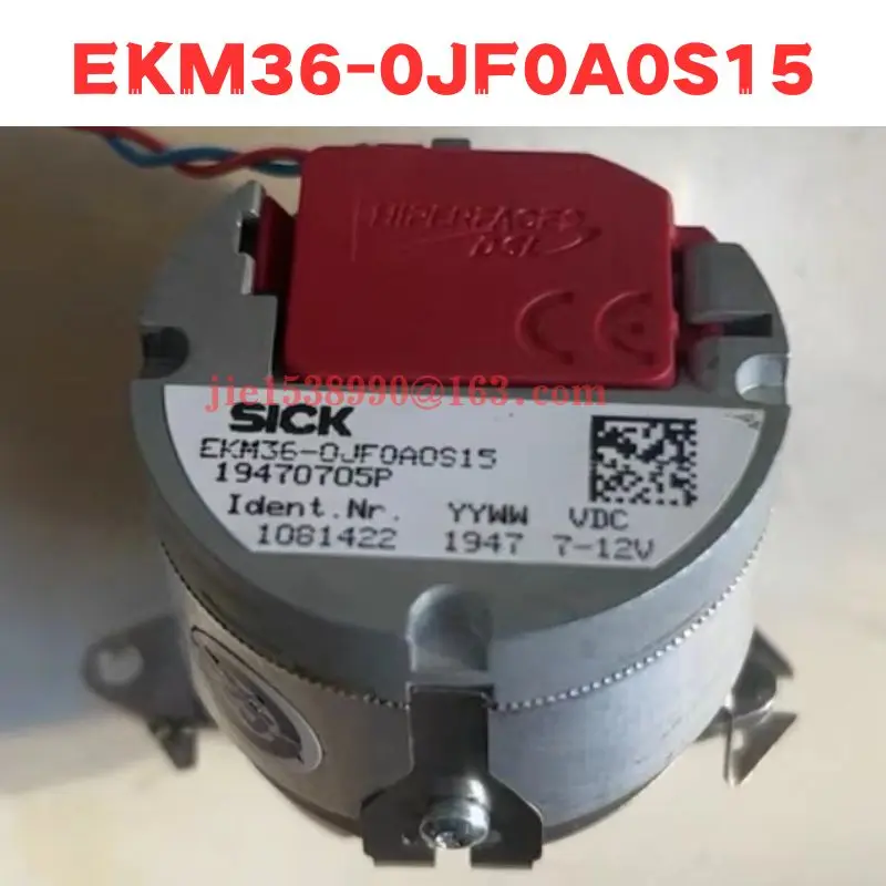 

Used Encoder EKM36-0JF0A0S15 EKM36 0JF0A0S15 Normal Function Tested OK