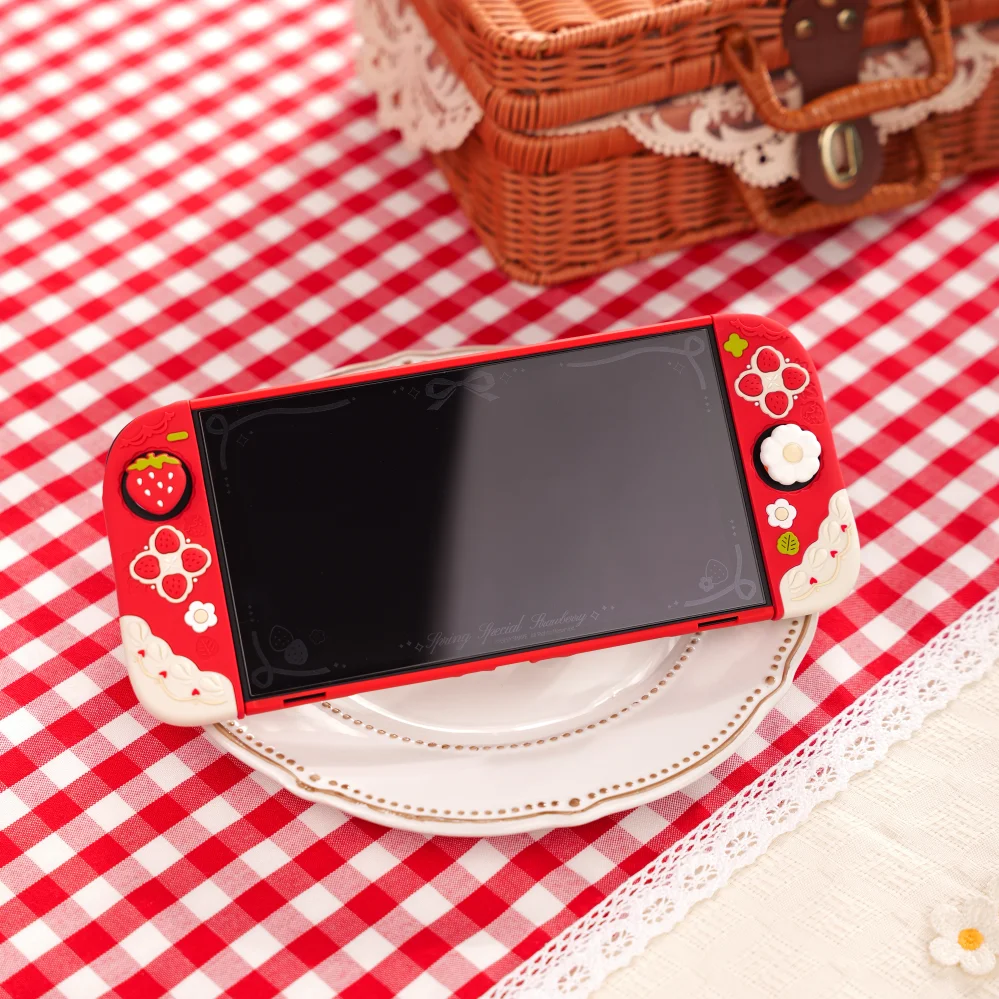 Fotografia 5: Geekshare primavera morango silicone capa protetora e capa joycon para switch 2 com 1 par de apertos de polegar personalizados