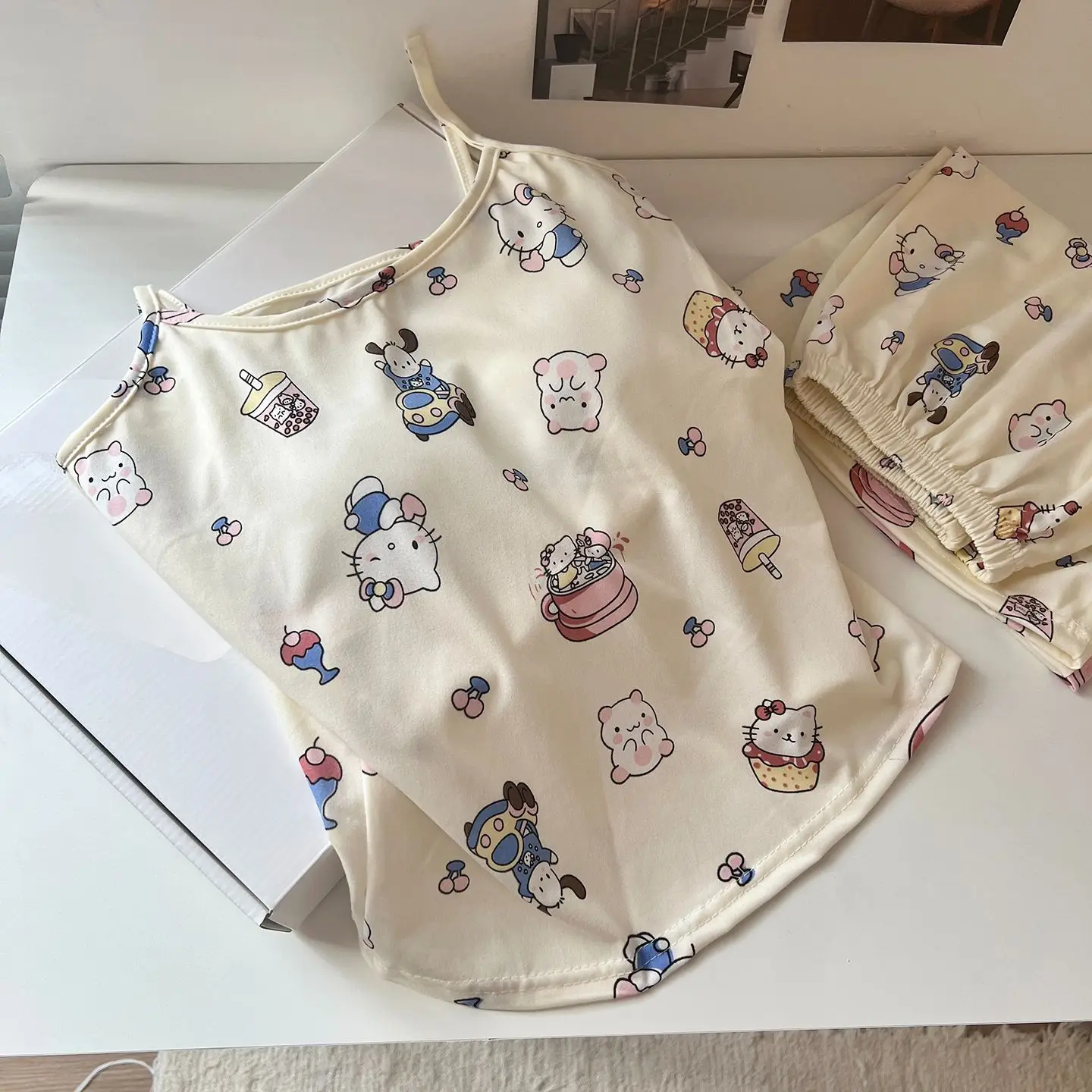 Hello Kitty Cat Sommer-Tanktop und Shorts mit BH-Polster, zweiteilige süße und süße Heimkleidung für kleine Mädchen