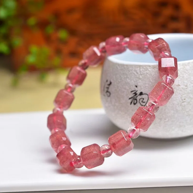 

Various Materials Natural Amethyst Strawberry Sugar Cube Bracelet
