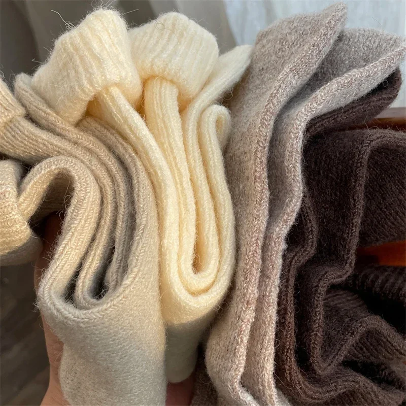 Women Socks Autumn New Trendy Colorful Simple Casual Solid Color Warm Thick Winter Socks Home Plain Female Crew Wool Socks Comfy