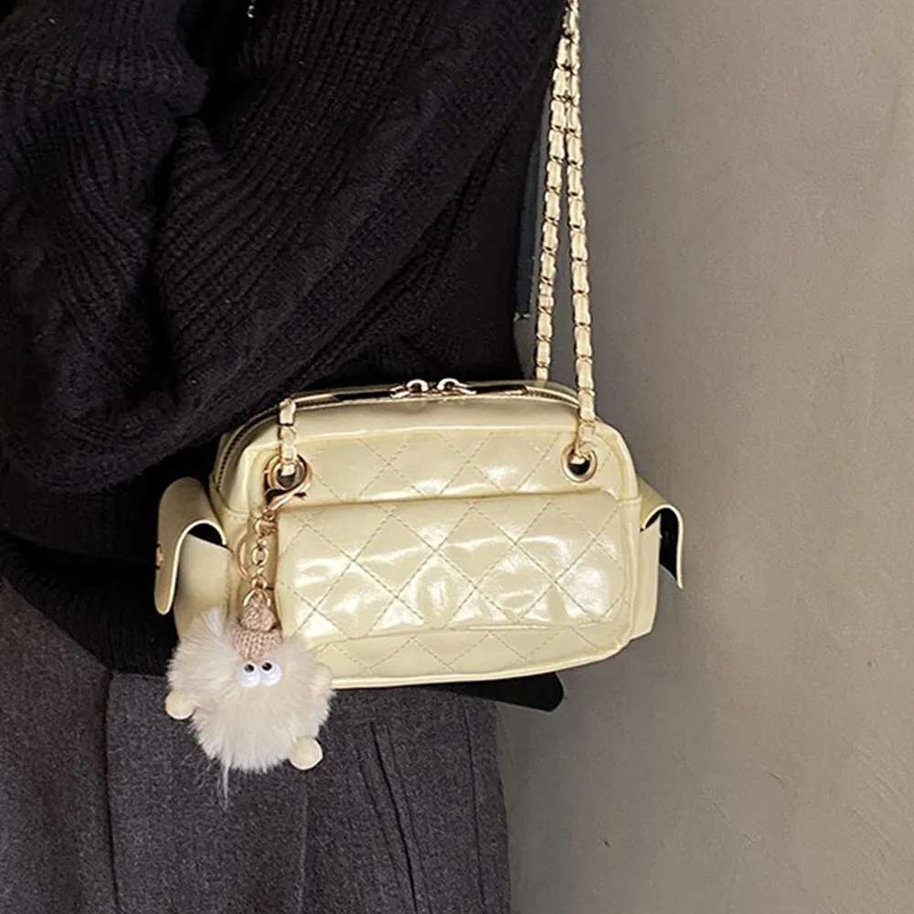 Quilted Pattern Chain Design Crossbody Bag Glossy Faux Leather Womens Shoulder Bag Simple Style Luxury Sling Bag for Women Use