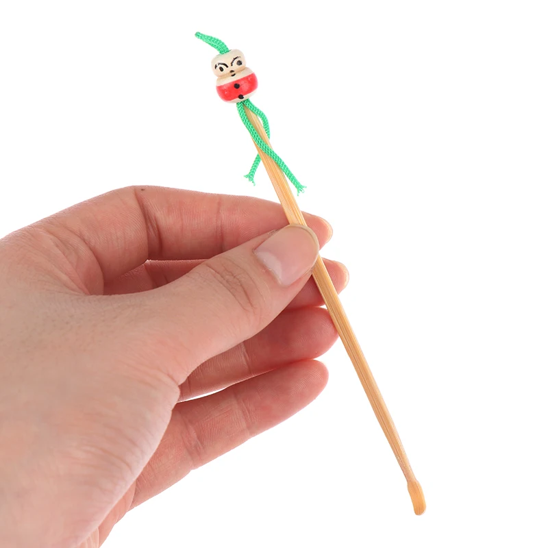 10 pcs/lot Cartoons Cute Mini Doll Ear Picks Wood Bamboo Ear Picks Wax Remover Cleaner Ear Care Tool Random Color Hot Selling