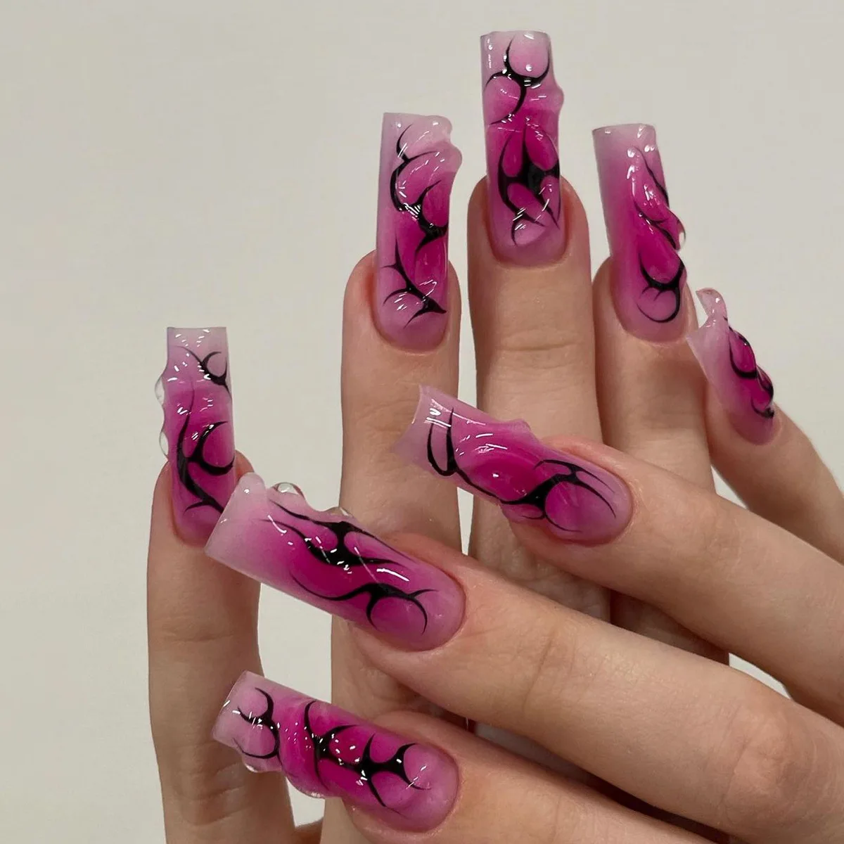 Unhas Artificiais de Alta Qualidade, Um Conjunto De 24, Com Rosa Quente, Mini Design Moderno de Tai Chi, Espectro de Cores Quadrado 3D, 24 Unidades