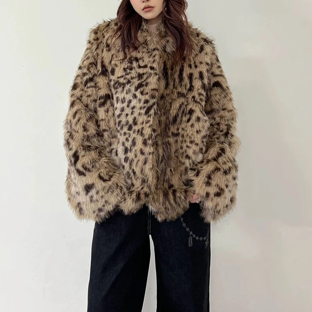 TWOTWINSTYLE Leopard Spliced Fluffy Loose Colorblock Jacket for Women Stand Collar Long Sleeve Temperament Cardigan Female Style