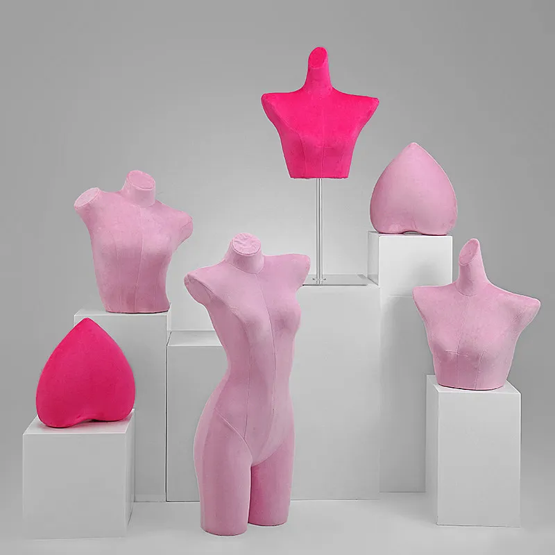 Mannequin buste femme en velours pour présentation de lingerie, vêtements de nuit et de prêt-à-porter, idéal pour la vente au détail et le tri de vêtements