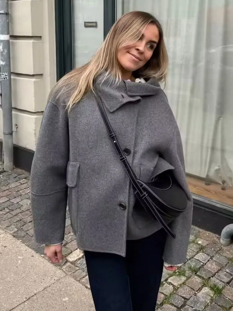 

HH Female Fashion Loose Street Jacket Elegant Women High Collar Long Sleeves Single Breasted Pocket Decoration Casual Short Coat