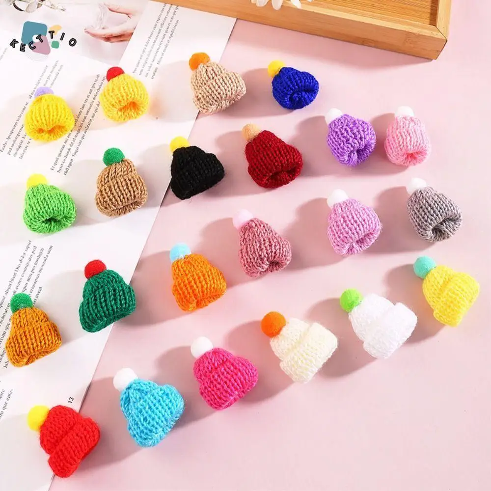 10pcs DIY Mini Knitting Hats Sewing Crafts Knitting Christmas Mini Knitting Doll Hats Ornaments Polyester Mini Wool Hat