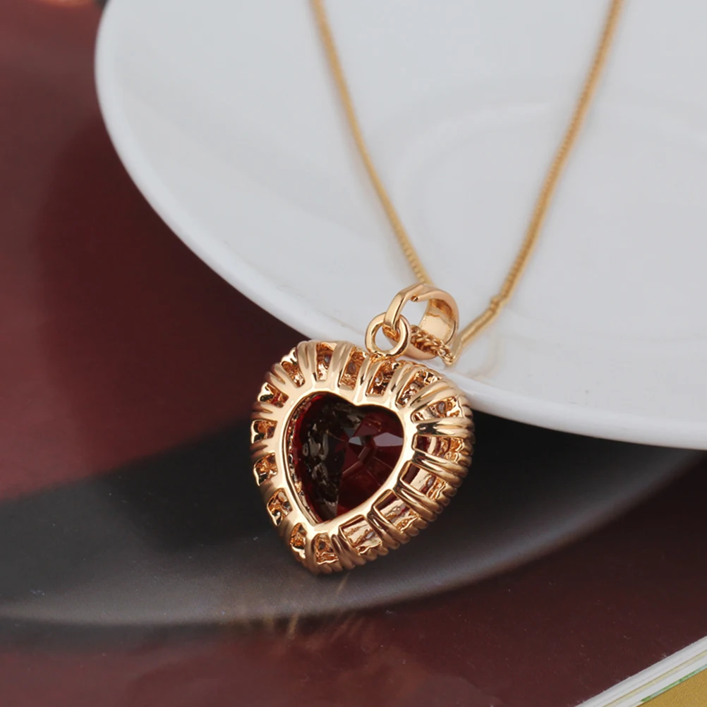 

Elegant Large Red Zircon Necklace Women Heart Shape Micro-Inlay Personalized Comfortable Wear Long Gift