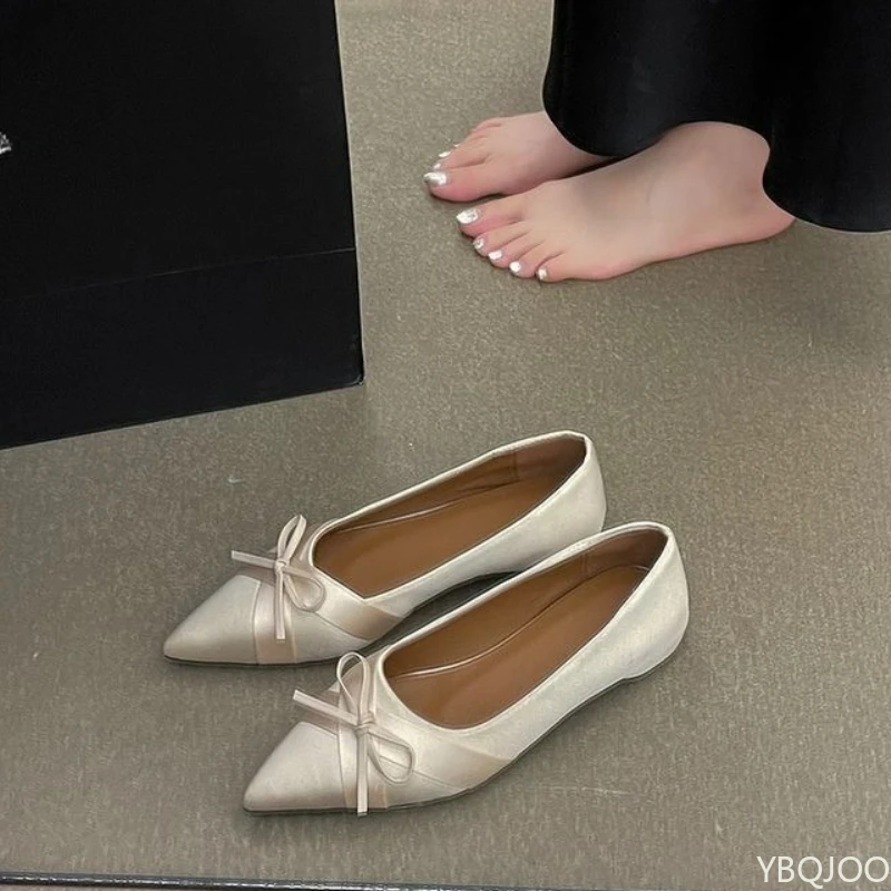 春秋の新作多用途でおしゃれなポインテッドハイヒールエレガントでシンプルなレディースシューズ蝶結び快適なローヒール