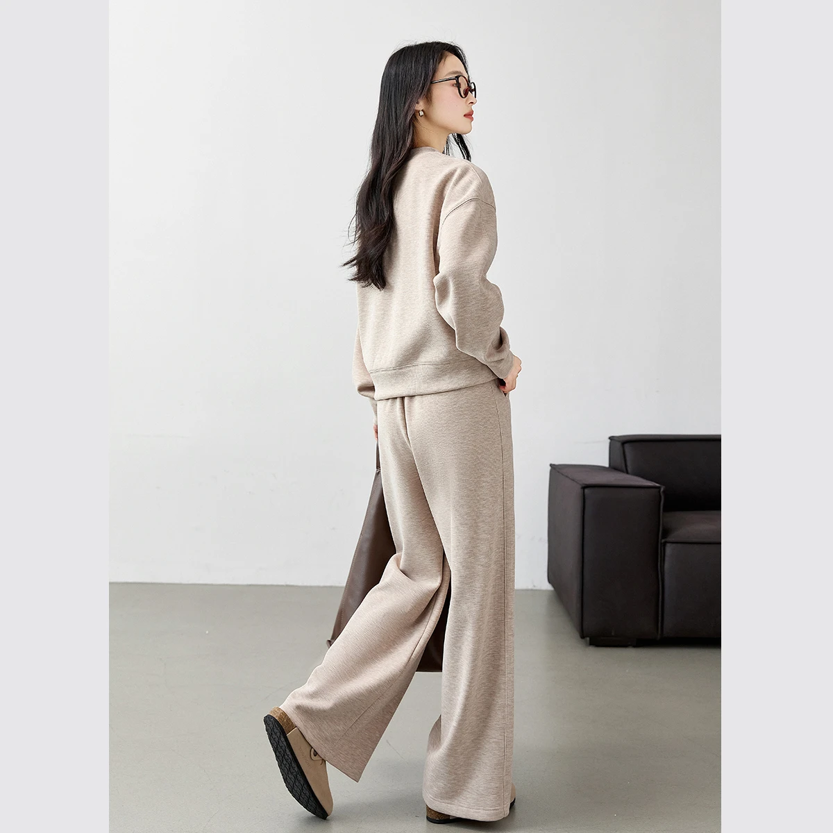 VIMLY Women's Pant Suits Apricot Deer Embroidered Round Neck Tops Wide Leg Pants Winter 2026 Ladies Knitted Trouser Sets M9338