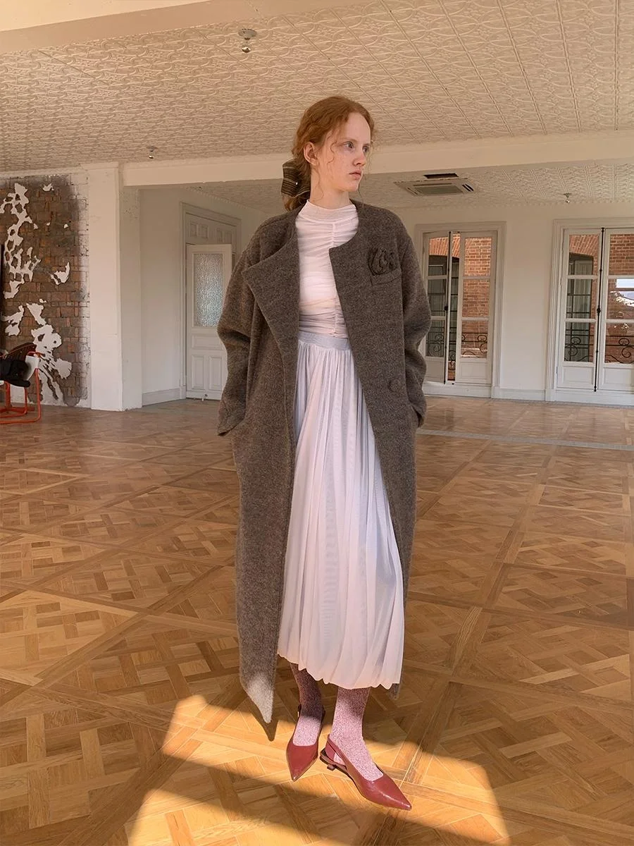 

Пальто женское зимнее из коричневой шерсти с асимметричным воротником и цветочным узором, длинный рукав, премиум-класс