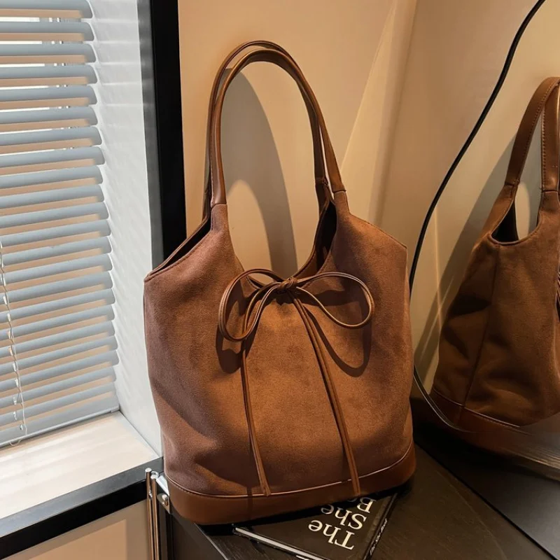 

Popular Classic Women's Leather Crossbody Bag With Adjustable Strap Handbag Shoulder Bag Luxury Brand