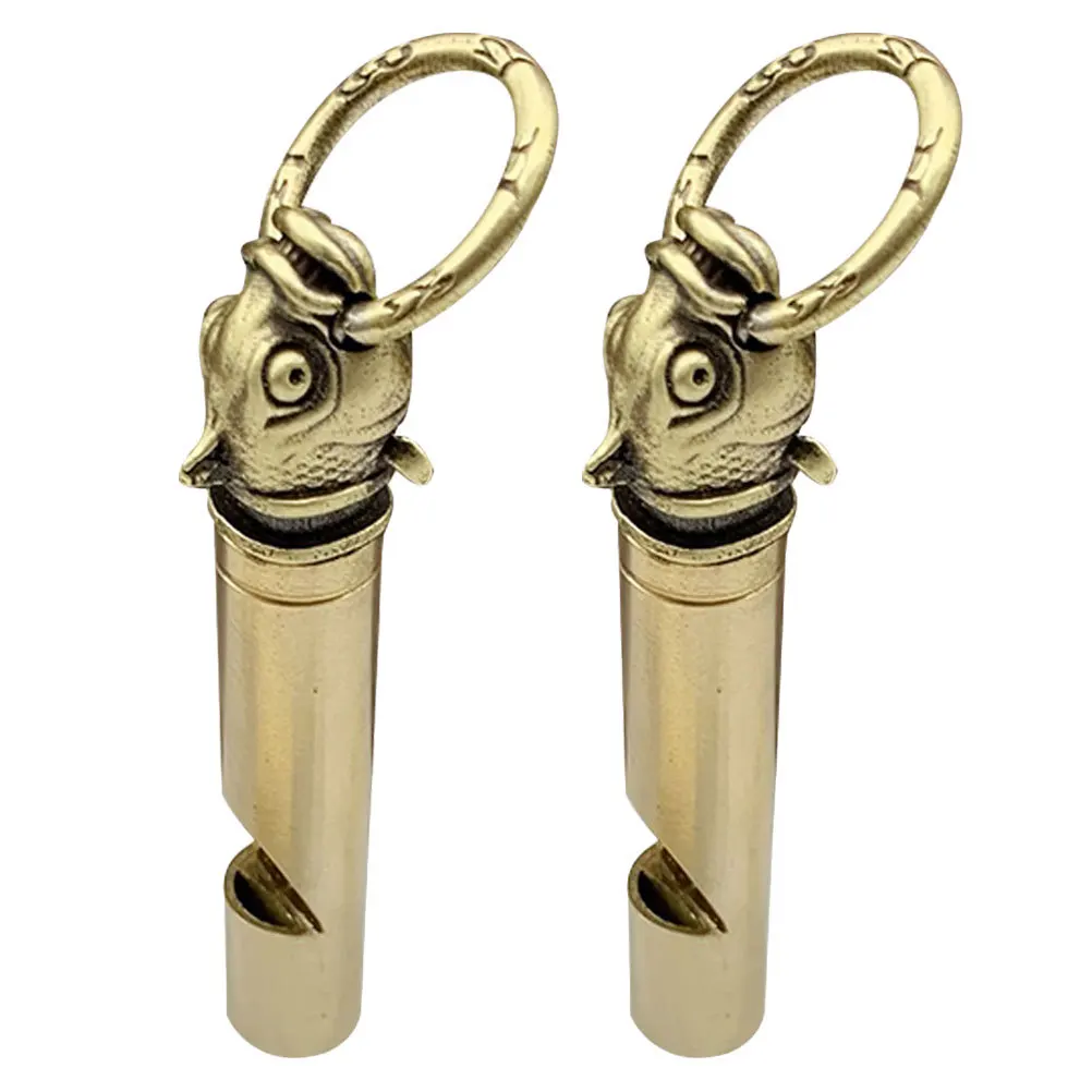 2 قطعة المدمجة النحاس صافرة المفاتيح التدريب في حالات الطوارئ المشي لمسافات طويلة أنيق في الهواء الطلق ملحق النحاس صافرة صفارات الطوارئ