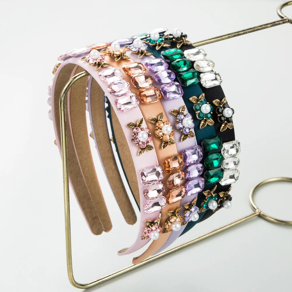 

Новая ретро-повязка для волос: простая повязка с цветами, стразами и жемчугом, универсальная тонкая повязка для умывания и фиксации волос.