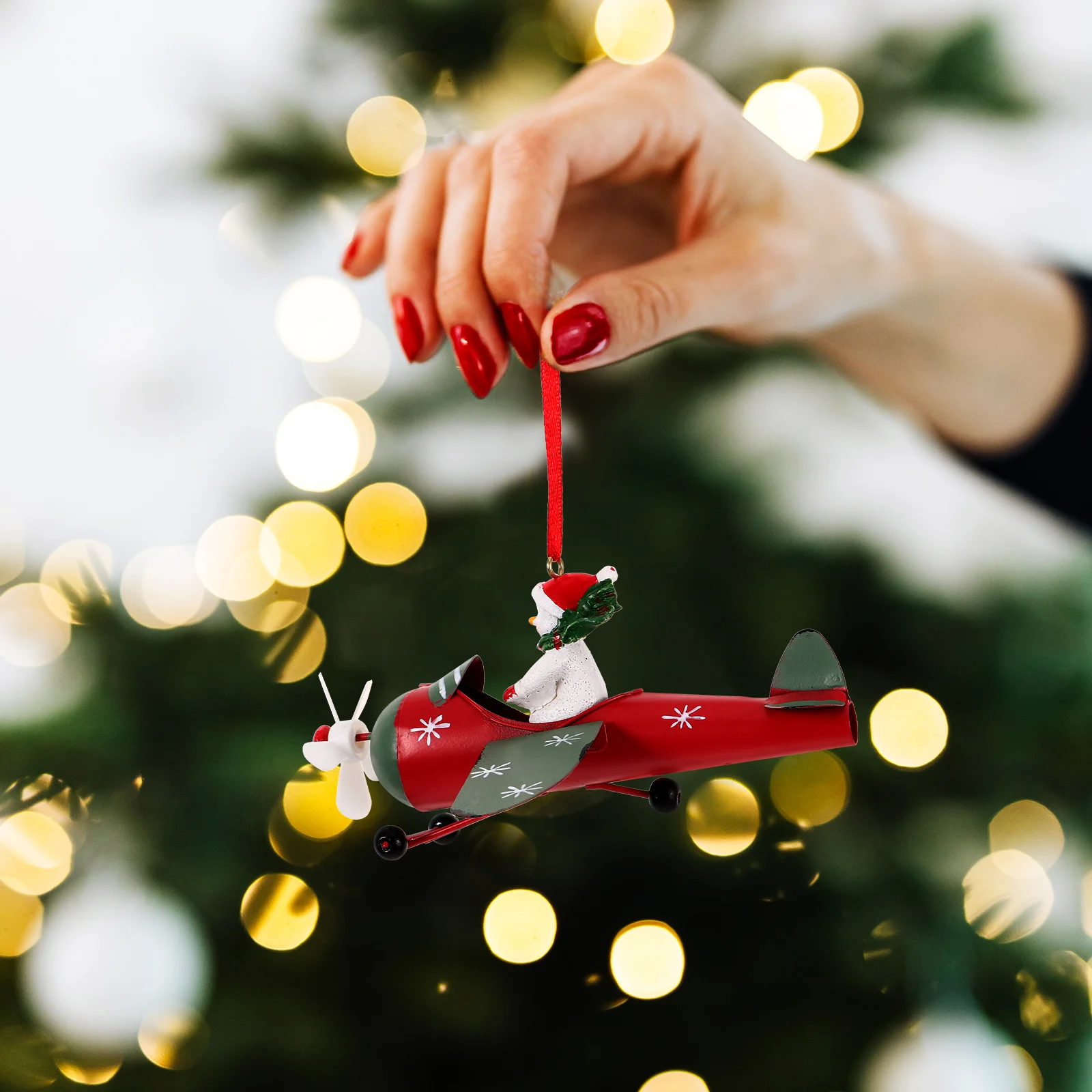 

Christmas Tree Hanging Decorations Ornaments for Outdoor Airplane Shaped Iron Pendant