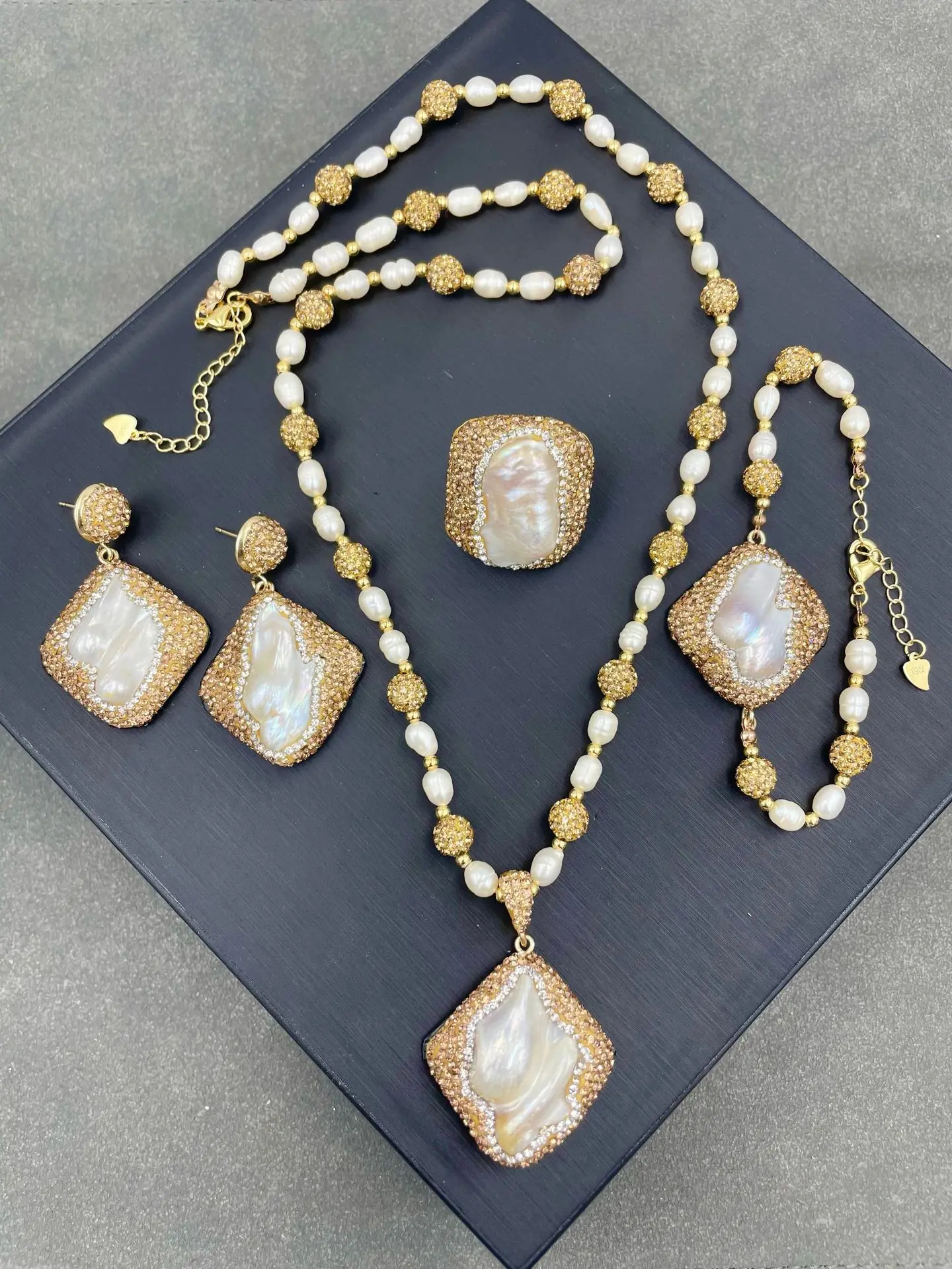 

Baroque pearl recycled freshwater special-shaped pearls exquisite handset Czech crystal four pendant earrings ring bracelet