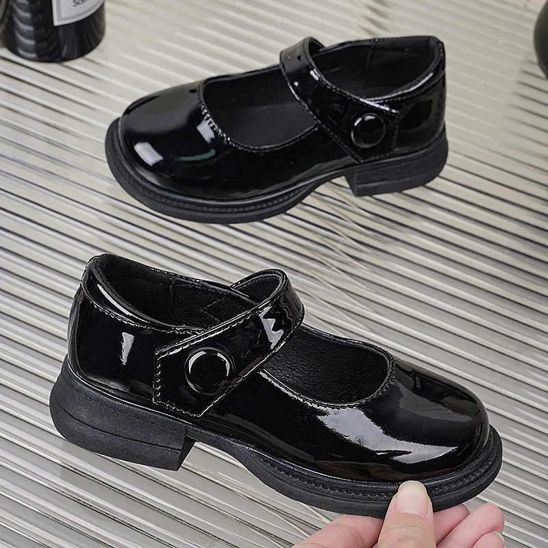 Girls Princess Shoes Glossy 2026 Fashion Soft Sole Kids Leather Flats Korean Style Children Flats Shoes Black Performance Shoes