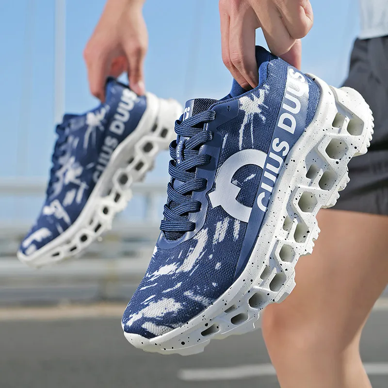 

Flat Sole Fashion Wear-resistant Sports Shoes 2026 New Fashion Casual Men's Footwear Solid Colour Board Anti Slip Tide Sneakers