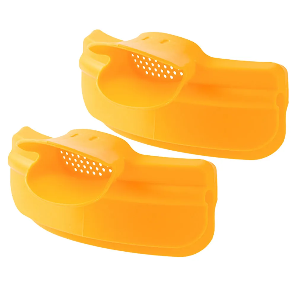 2Pcs Flexible Spill-Proof Pot Edge Pouring Funnel for Soup, Pasta, Broth – Kitchen Drainer Spout Tool
