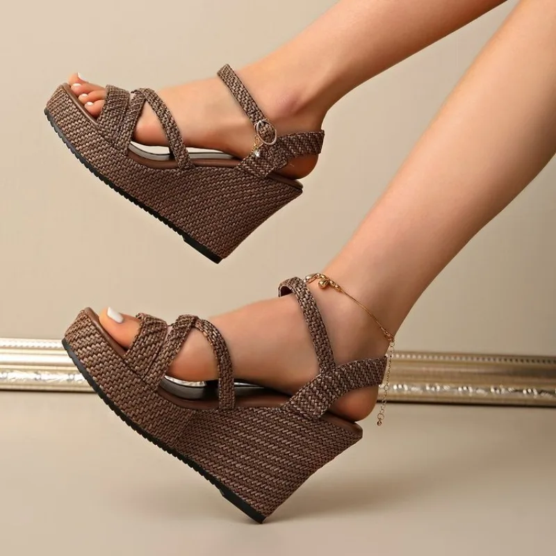

2026 Ladies Fashion Round Head Open-toe Braided Waterproof Platform Sandals Summer New Style Slope Heel Plus Size Sandals