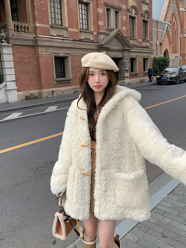 Hooded Horn Button Coat Women's SolidColor Thickened Warm Windproof Fur Integrated Mid-Length Winter Fashion All-Matching Casual