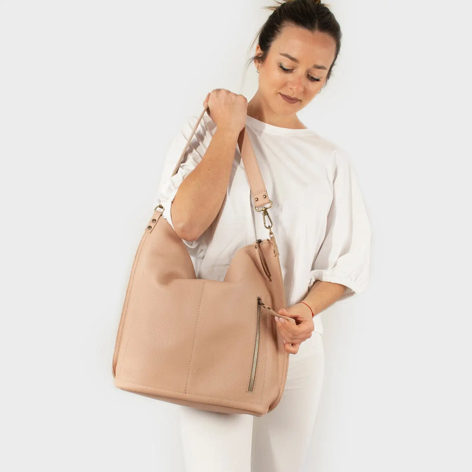 

NGGU Crossbody Shoulder Bag for Women | Handmade Leather Bucket Bag | Chic Shoulder Bag